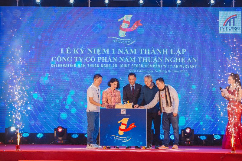 Lễ kỷ niệm 1 năm thành lập công ty cổ phần Nam Thuận